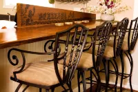 Hau'oli Place - Happy little tiki cottage in Volcano