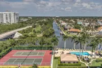 Spectacular penthouse end unit!