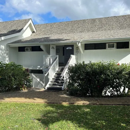 Tropical, Bright Studio: Steps to Golf Course, Beaches, & Amazing Views