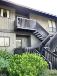 Very nice, comfortable 2Br/2Bath condo overlooking gorgeous pool Lanai Village Các khách sạn ở 