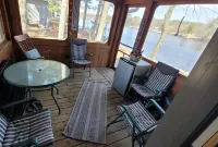 Lake home close to Nordic Mountain and area golf courses.