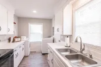 Cozy House in Gallatin City Limits