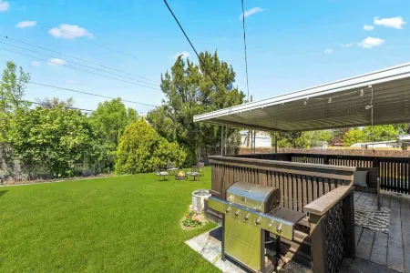 Professionally designed mid-century modern excellent location near BSU/Downtown