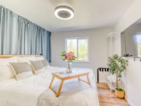 Lake View Luxury - Paddle boards - Firepit - Fish, Hike, Ski. Montana Paradise! 萊克賽德酒店