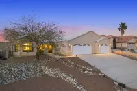 House + Casita | Heated Spa & Pool | Mini-Golf