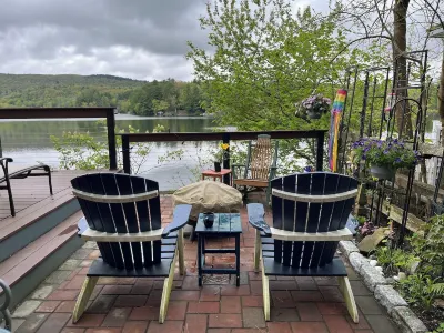 Waterfront Cottage 10 Min From Great Barrington Hotels near Bidwell House Museum