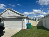 Charming 3-bedroom house with WiFi and AC in Newberry