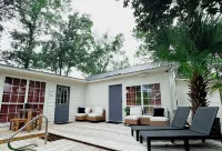 The Haven - Downtown OS with Pool & Pool House!