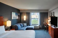 Courtyard Springfield Downtown Hotels in Springfield