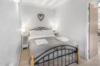 Minnow's Rest - North East Escapes Hotels near Seahouses Harbour
