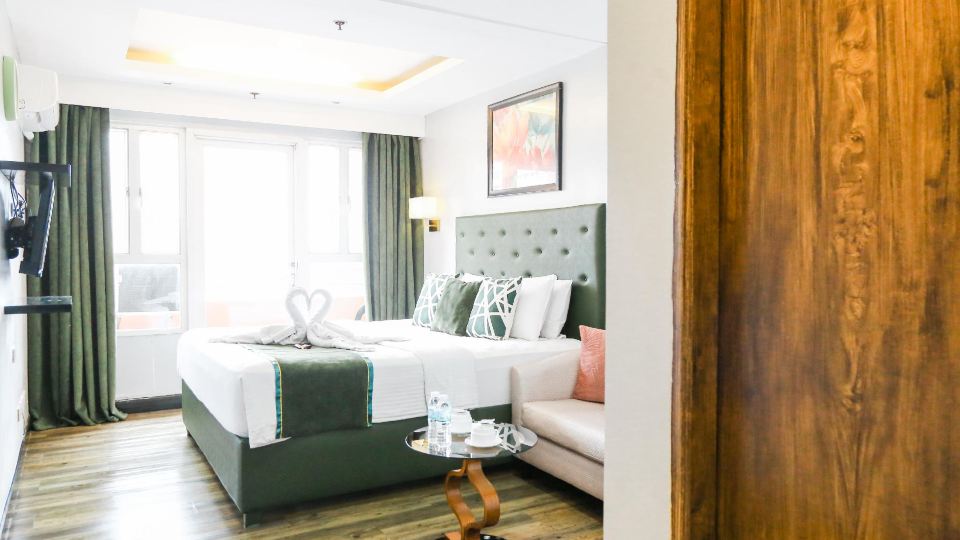Pacific Bay Grand Suites