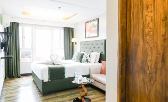Pacific Bay Grand Suites