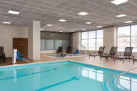 Embassy Suites by Hilton Baltimore at BWI Airport - Pool