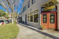 Spacious, Walkable & Cozy with lots of Space! King and Queen beds