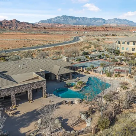 Brand New 2 bed 2 bath ground floor condo, in the Terra resort at Coral Canyon.