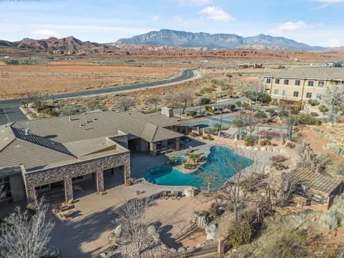 Brand New 2 bed 2 bath ground floor condo, in the Terra resort at Coral Canyon.