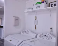 Cozy 2-bedroom mobile home in lovely Encampment with AC, WiFi