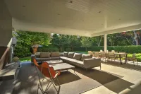 Exquisite Custom Home in the Heart of East Hampton