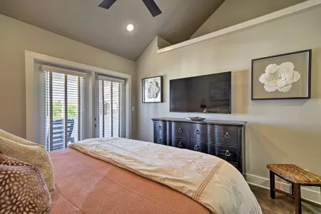 Downtown Escape Отели рядом с достопримечательностью «Водопады Раби»