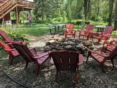 Magical Secluded 5King Lodge> Bunk Room, Playset> Dells, WaterParks, Devils Lake