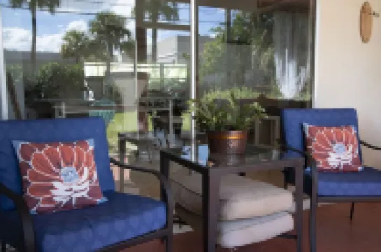 Beach, malls, dining, golf, casinos, pools and more! fun for family and friends