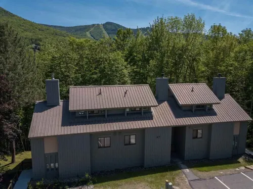 Updated Rare 4 Bedroom Clearbrook Condo