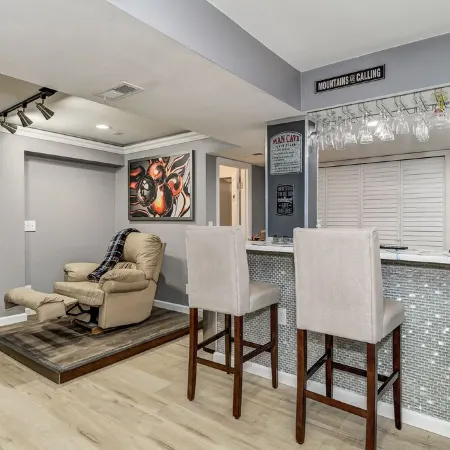 Spacious Modern Gorgeous Mountain Views Fort Carson Fire Pit!