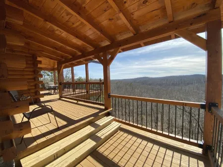 CLEAR VIEW CABIN - only 1 mile from Van Buren & Current Rvr @ Big Spring Park!
