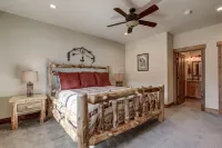 “Luxury Cabin Minutes from Zion East Entrance Views & Hot Tub” - balcony