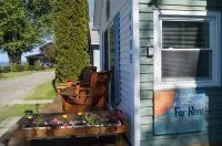 Lakefront 2 BR Cottage - Between Rochester and Niagara Falls