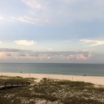 Beautiful Beachfront Haven!