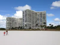 Great Beach Views, Direct Access, Pickleball, New Kitchen & Heated Pool! Tower 3