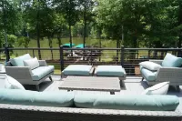 5 BDRM Beautiful Peaceful Lake Front Home 3 Kings, 1 Queen, 4 Twins, and pool