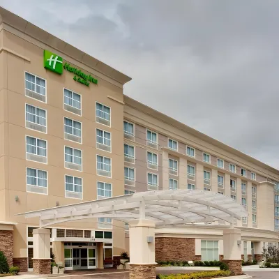 Holiday Inn & Suites MEMPHIS - WOLFCHASE GALLERIA by IHG Hotel dekat Galeri Wolfchase