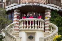 Hôtel le Dauphin Các khách sạn gần Arcachon Equipages