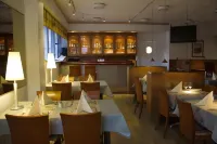 Pilot Airport Hotel - breakfast