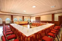 Hotel Lakeview Hotels in Ooty