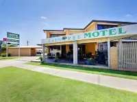 Raintree Motel Hotels in Currajong
