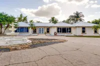 Pool Paradise Duplex 2 bedroom home