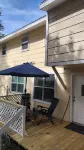 Lake Front House. Cool, Pet Friendly with Fire Pit & Grill. Hotel a Tool