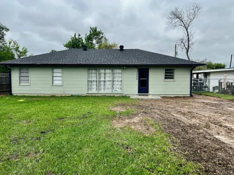 Charming Downtown Getaway