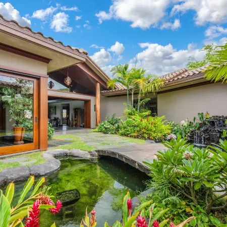 Blue Lagoon - 7 bdr estate with large heated lagoon pool/spa - Mauna Lani resort
