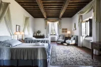 Elegant  luxury villa near Florence  with private pool and winery