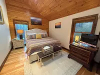 Beech Mtn Resort 2 Miles-4 Br-Yard, Small Dog Friendly, Fire Pit, Open Xmas