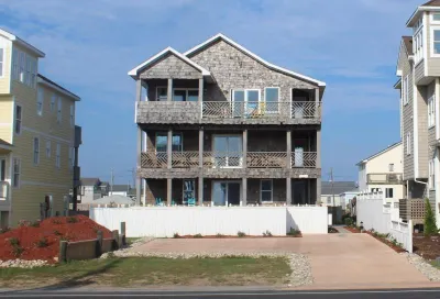 Pierhouse Bed & Breakfast Hotels in Kill Devil Hills