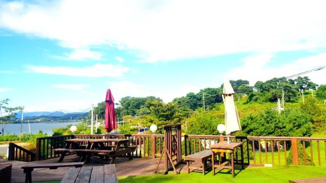 탑정호가펜션 내부