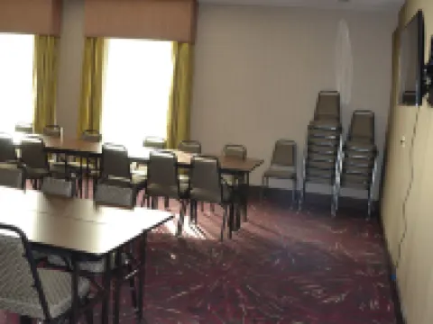 Quality Inn - Pratt Hotels in Pratt County