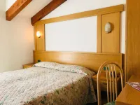 Hotel Santoni Hotels in Pellizzano