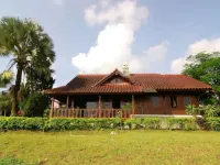 Villa ChavaMinerva Kayu - Ciater Hotels in Ciater