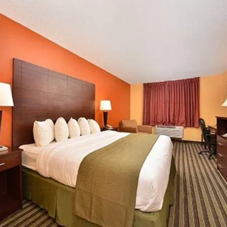 Quality Inn & Suites Grinnell Near University Отели в г. Пауэшик